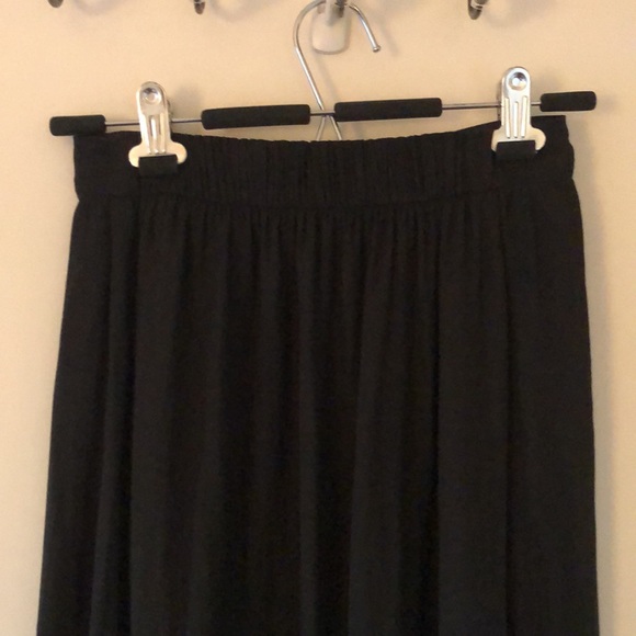 Black hi low skirt - Picture 2 of 2